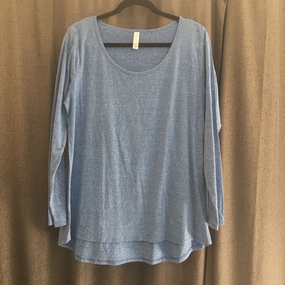 Lularoe Lynnae Shirt - XL